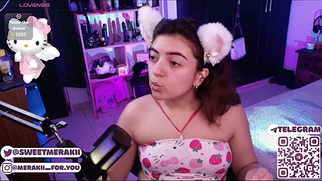 meraki fraise online show from March 22, 8:54 pm