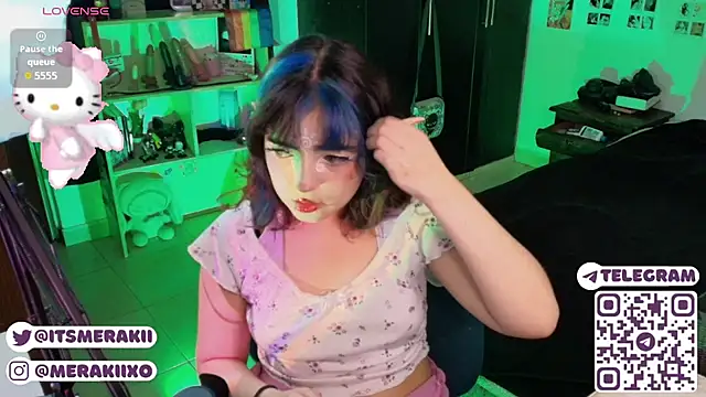 Snapshot of meraki_fraise chatting on June 3, 5:06 pm meraki fraise online show from June 3, 5:06 pm
