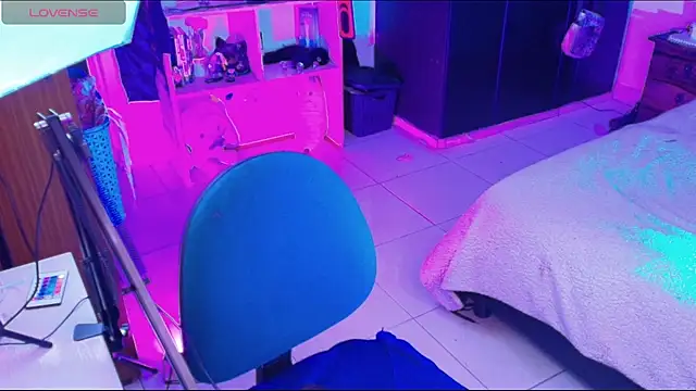 meraki fraise online show from April 17, 6:00 pm