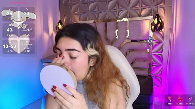 meraki fraise online show from November 24, 8:31 pm