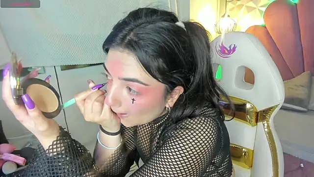 Snapshot of meraki_fraise chatting on February 6, 7:07 pm meraki fraise online show from February 6, 7:07 pm