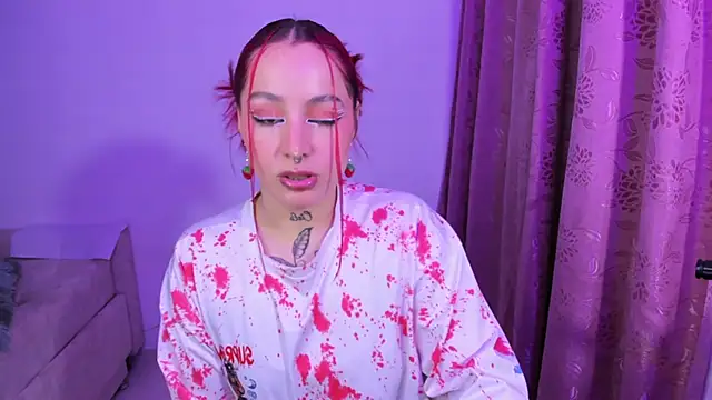 Snapshot of annika_taylor chatting on October 3, 12:58 am annika taylor online show from October 3, 12:58 am