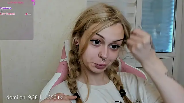 shy melony online show from July 5, 10:11 am