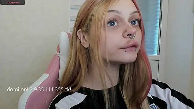 shy melony online show from May 28, 8:33 am