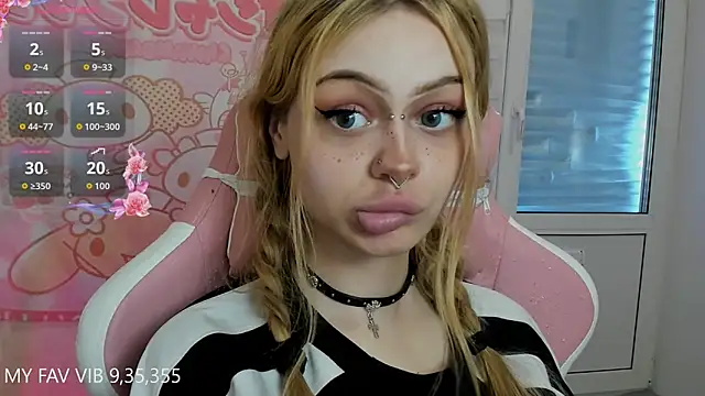 shy melony online show from April 13, 11:25 am