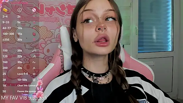 shy melony online show from March 22, 3:13 pm