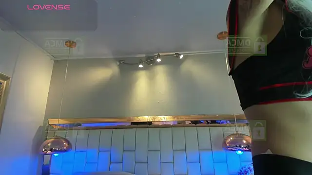 Snapshot of Palmer-Foster chatting on November 22, 9:02 pm Palmer-Foster online show from November 22, 9:02 pm