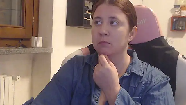 Snapshot of valerysexy chatting on October 9, 8:31 pm valerysexy online show from October 9, 8:31 pm