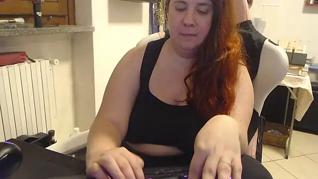 Snapshot of valerysexy chatting on October 17, 10:11 pm valerysexy online show from October 17, 10:11 pm