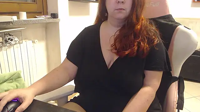 Snapshot of valerysexy chatting on September 25, 9:43 pm valerysexy online show from September 25, 9:43 pm