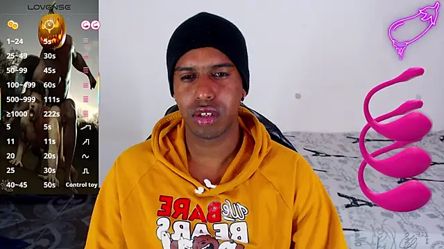 mrjhon26 online show from October 8, 2:35 am