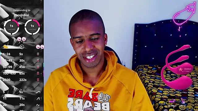 mrjhon26 online show from March 13, 8:43 pm