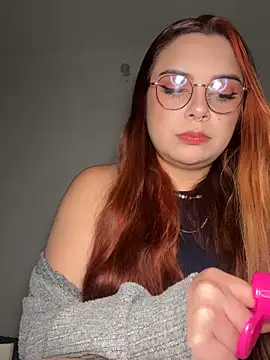 NatyOlson online show from November 5, 4:26 am