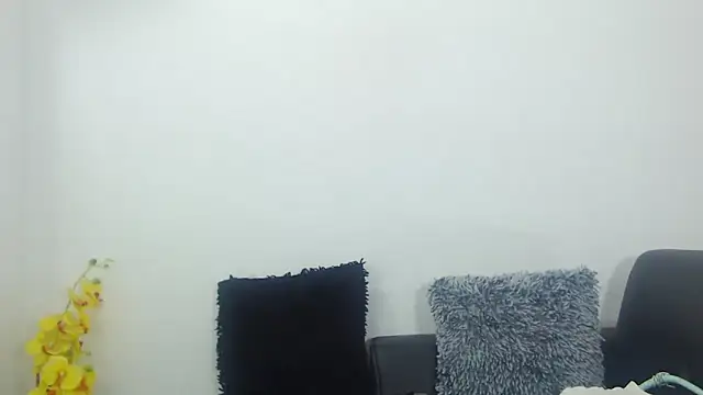 RenataBrown online show from April 8, 6:59 am