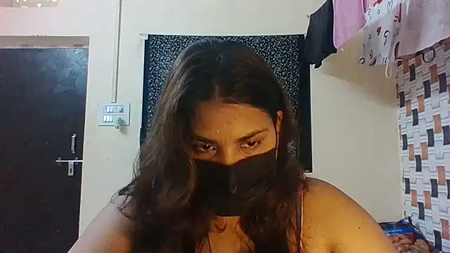 Hotmilfxox online show from July 10, 8:03 am