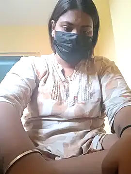 Hotmilfxox online show from February 19, 7:17 am