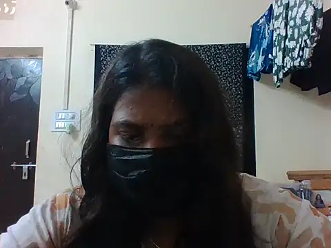 Hotmilfxox online show from May 27, 8:43 am