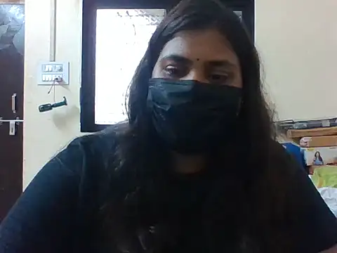Hotmilfxox online show from May 15, 7:39 am