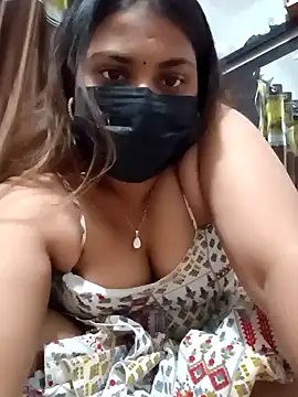 Hotmilfxox online show from January 6, 2:36 pm