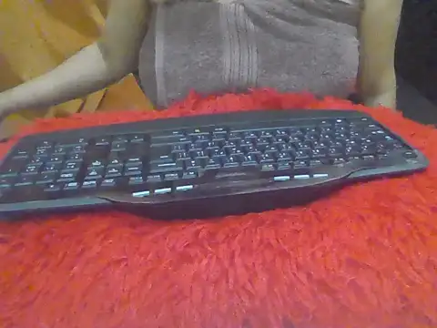 JulieJoe  online show from November 11, 12:44 pm