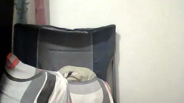 Snapshot of Glenorecornomaza chatting on October 16, 3:26 am Glenorecornomaza online show from October 16, 3:26 am