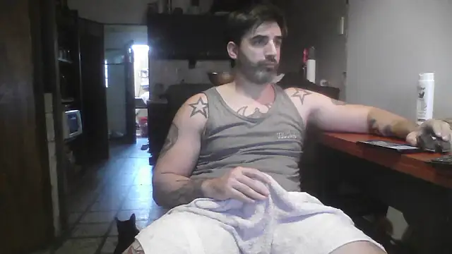 ozzypsico13 online show from January 16, 10:03 pm