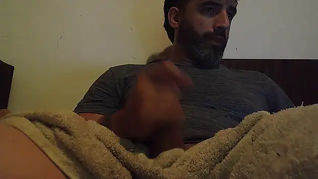 Snapshot of ozzypsico13 chatting on November 6, 2:37 am ozzypsico13 online show from November 6, 2:37 am