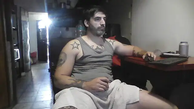 ozzypsico13 online show from April 12, 1:47 pm