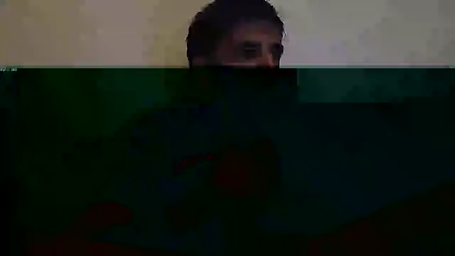 Snapshot of ozzypsico13 chatting on September 16, 1:50 am ozzypsico13 online show from September 16, 1:50 am