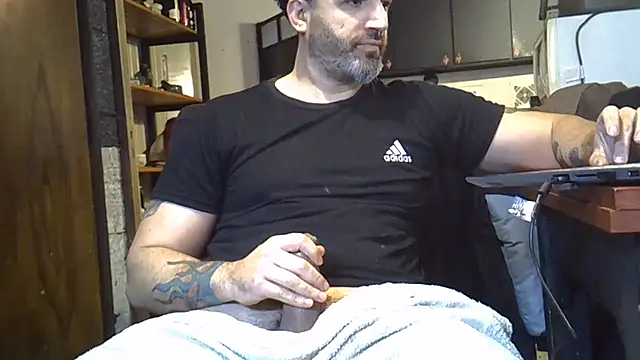 ozzypsico13 online show from August 2, 2:37 pm