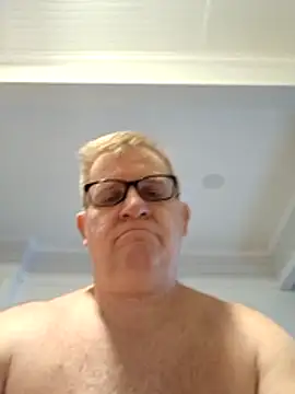J83560Jason online show from May 11, 3:51 pm