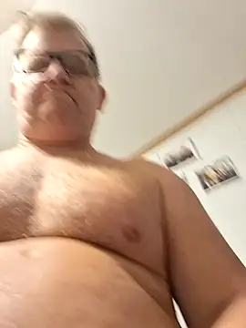 Snapshot of J83560Jason chatting on October 17, 7:37 pm J83560Jason online show from October 17, 7:37 pm