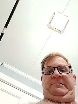 Snapshot of J83560Jason chatting on February 3, 2:00 am J83560Jason online show from February 3, 2:00 am