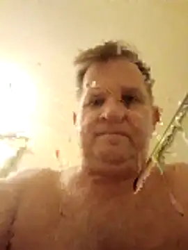 Snapshot of J83560Jason chatting on January 17, 2:26 am J83560Jason online show from January 17, 2:26 am