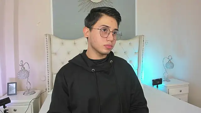 Brandonn Millerr online show from January 3, 9:05 pm