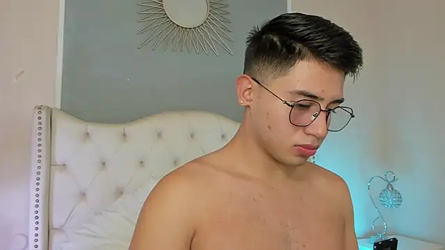 Brandonn Millerr online show from January 13, 8:37 pm