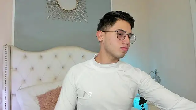 Brandonn Millerr online show from January 22, 8:17 pm