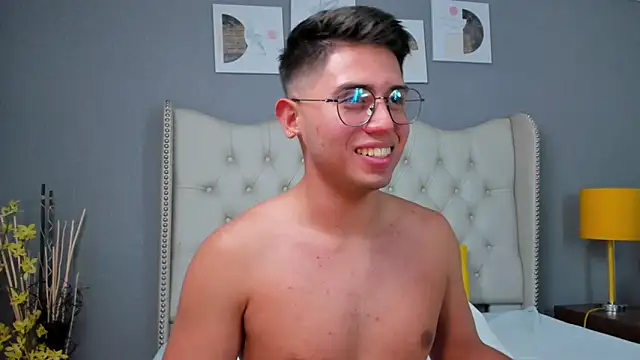 Brandonn Millerr online show from January 7, 12:45 am