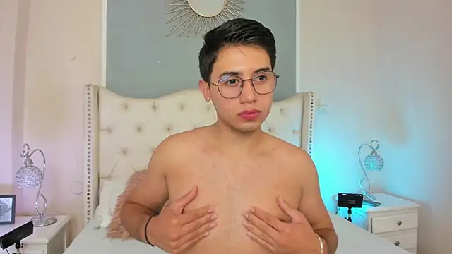 Brandonn Millerr online show from December 29, 9:09 pm