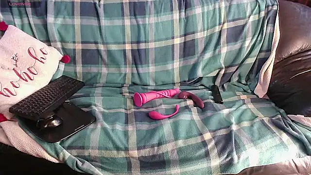 LauraMonolo online show from March 4, 6:54 am