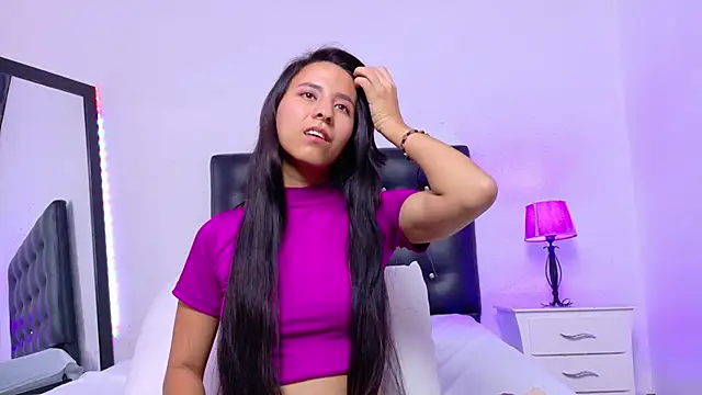 Skinny hottie18 online show from November 5, 1:58 pm