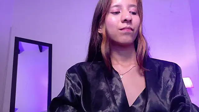 Skinny hottie18 online show from February 25, 4:57 pm