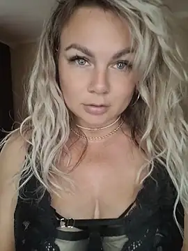 candy queeen online show from June 29, 5:47 am