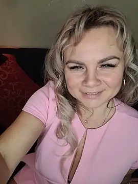 candy queeen online show from November 23, 2:32 am