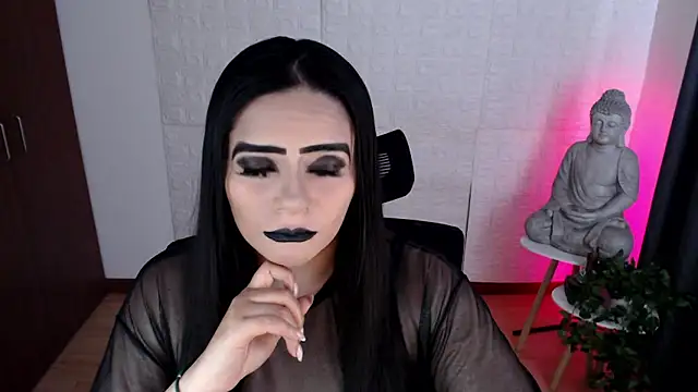 GODDESS EVANS online show from October 3, 3:24 pm