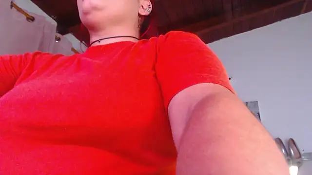 Snapshot of Amara_Red chatting on July 9, 11:20 am Amara Red online show from July 9, 11:20 am