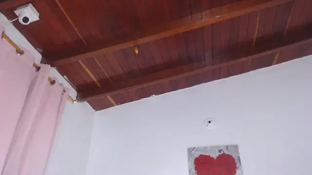 Amara Red online show from November 29, 11:10 am