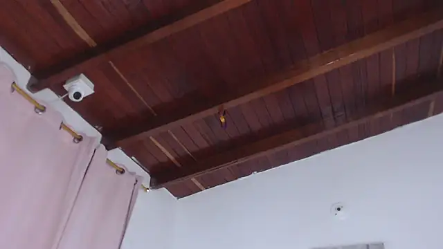 Amara Red online show from October 23, 11:20 am