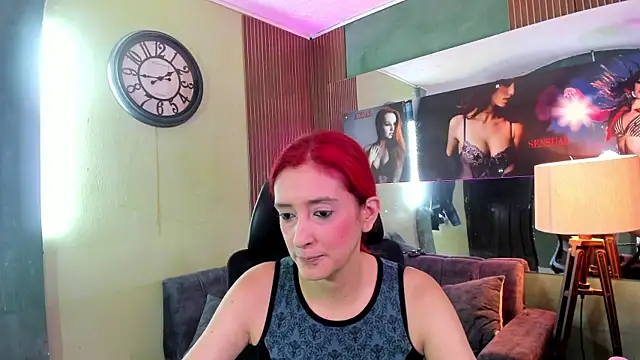 Snapshot of Ruby_Your_Milf chatting on July 14, 6:58 pm Ruby Your Milf online show from July 14, 6:58 pm