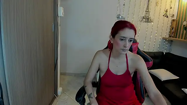 Snapshot of Ruby_Your_Milf chatting on June 5, 8:25 pm Ruby Your Milf online show from June 5, 8:25 pm